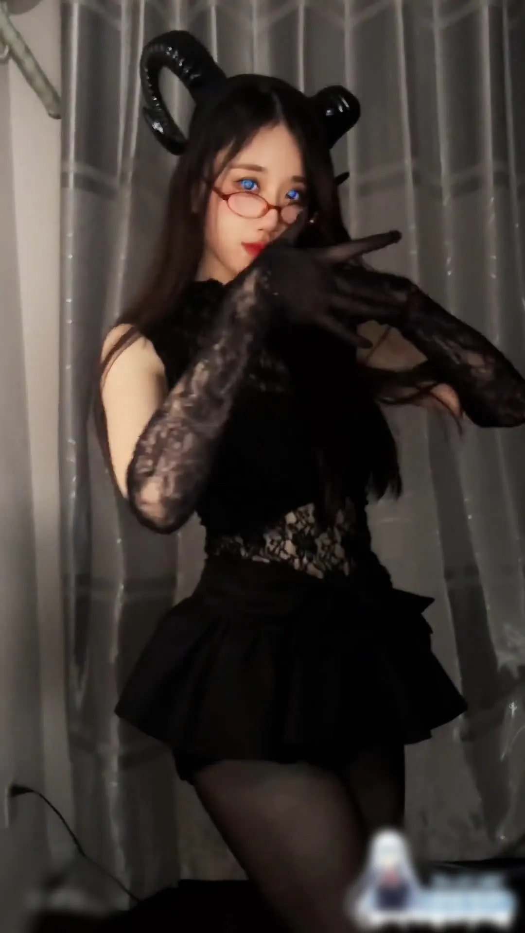 [本子] 轩子巨二兔抖音C边视频微密圈付费写真[20V290P-570M]